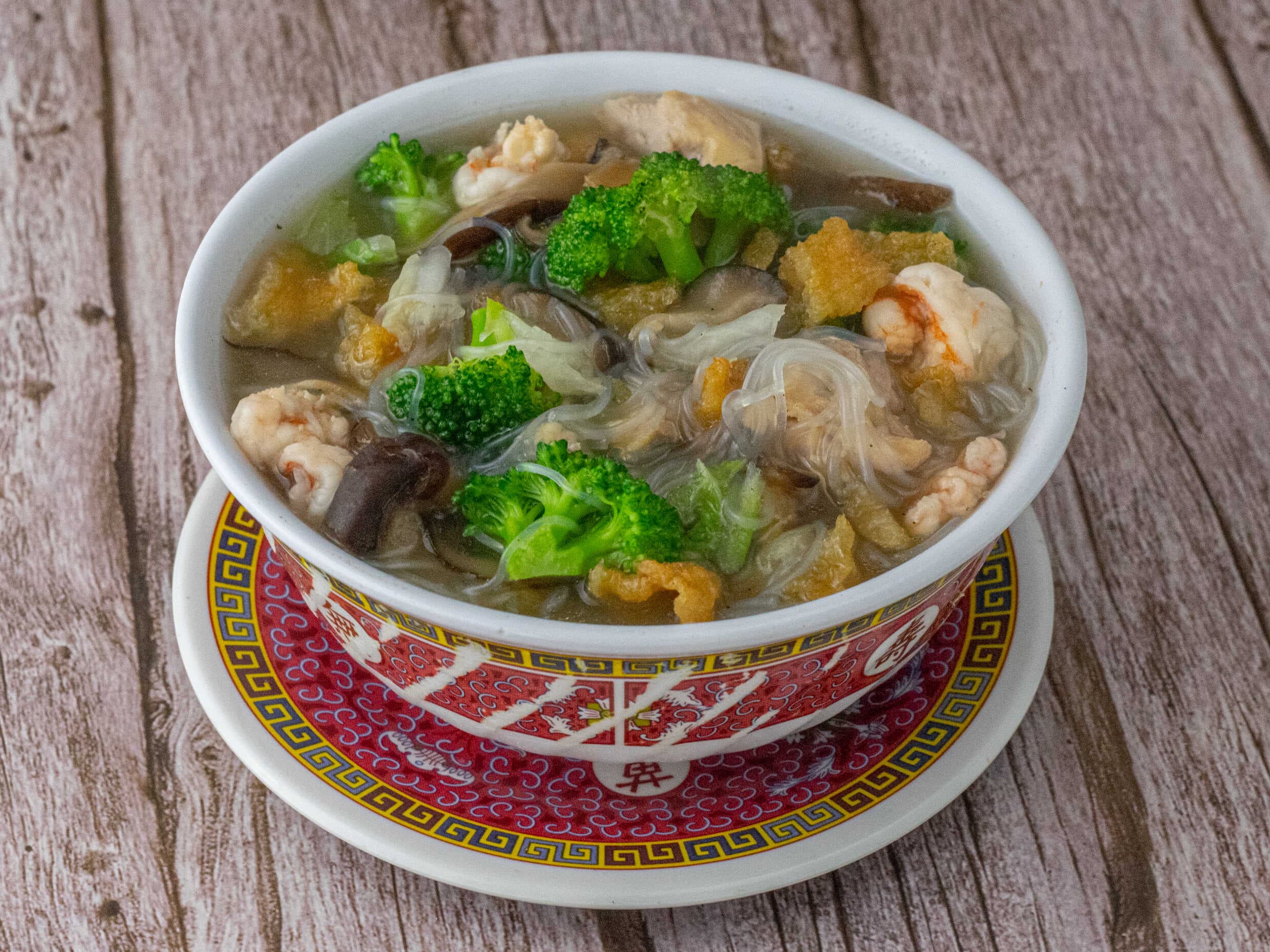 Sopa de Pollo con Hongos