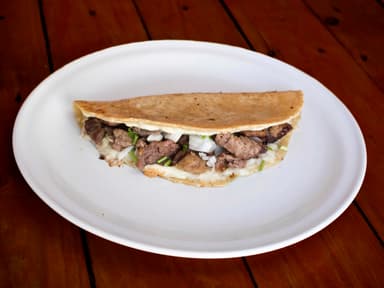Quesadilla gigante Con Carne