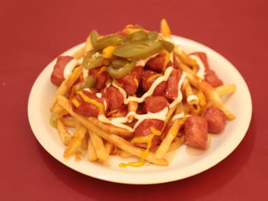 Salchipapas.