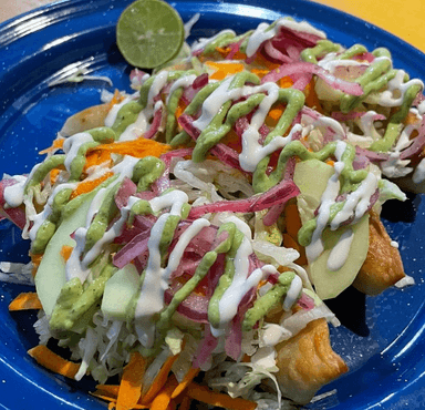 Combo de 4 tacos dorados de carne