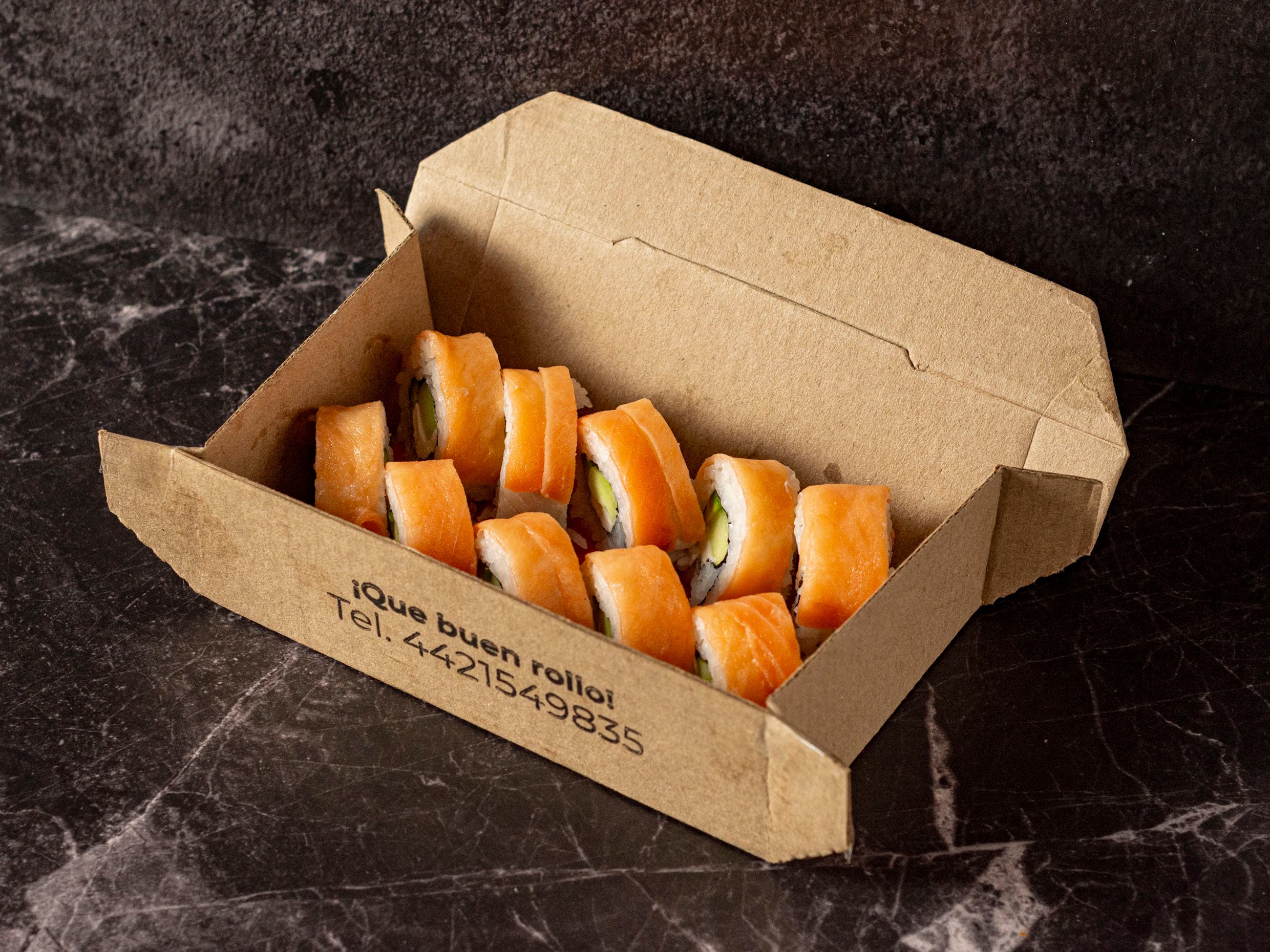 Salmon roll