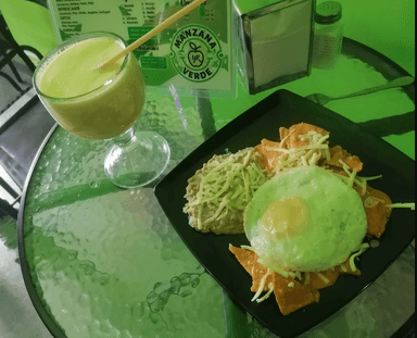 Chilaquiles con Huevo