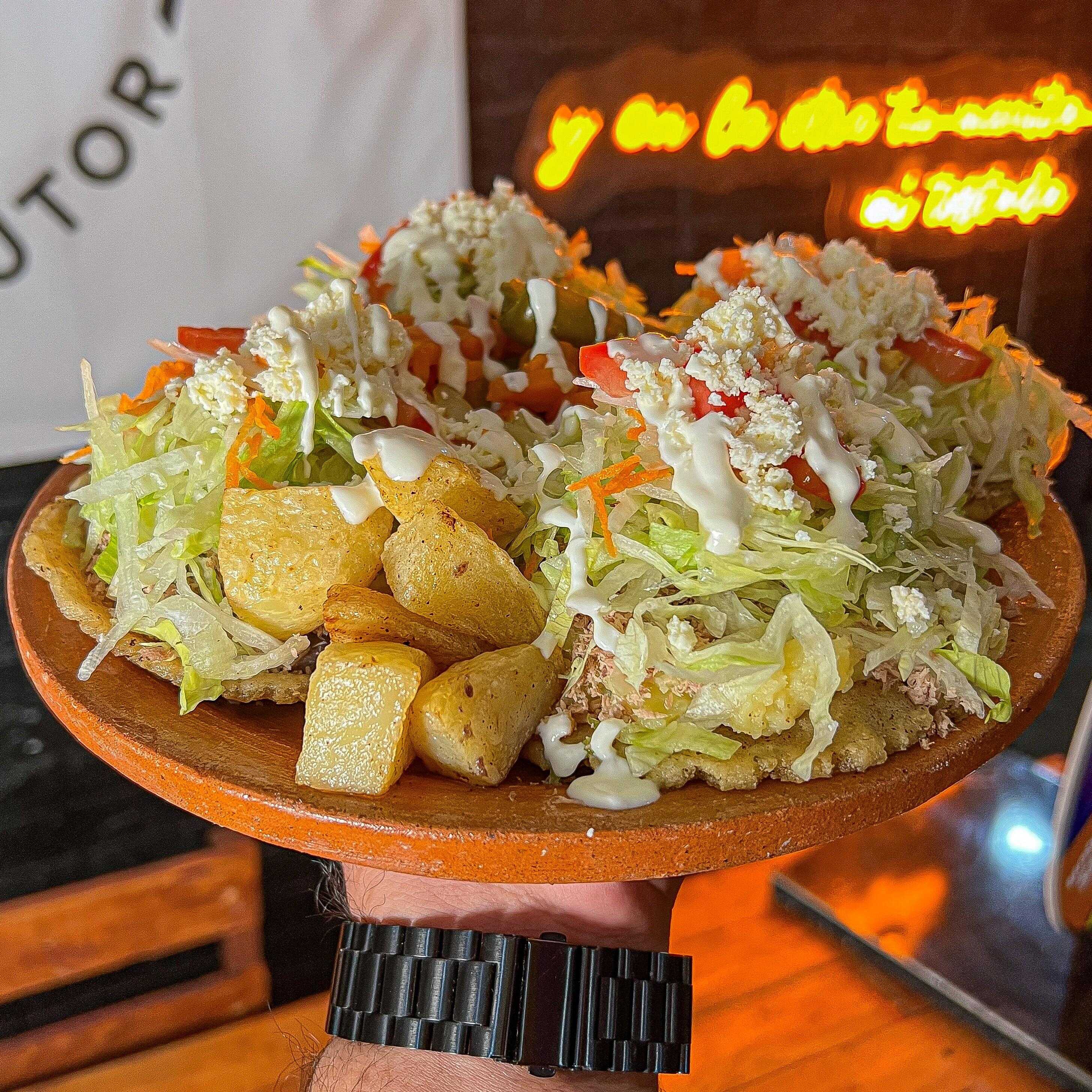 4 Tostadas + Coca