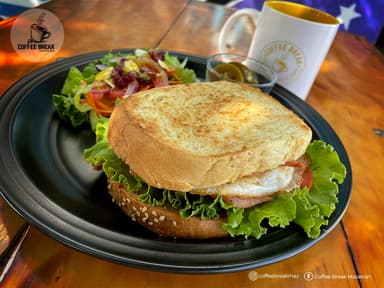 Sándwich con Huevos