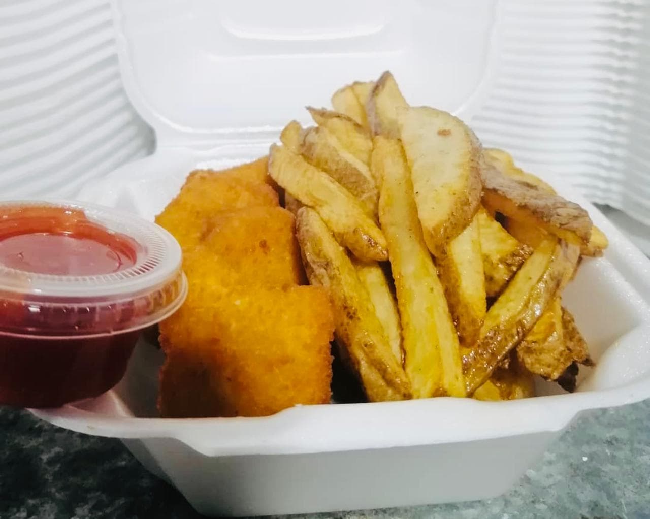 Nuggets con Papas
