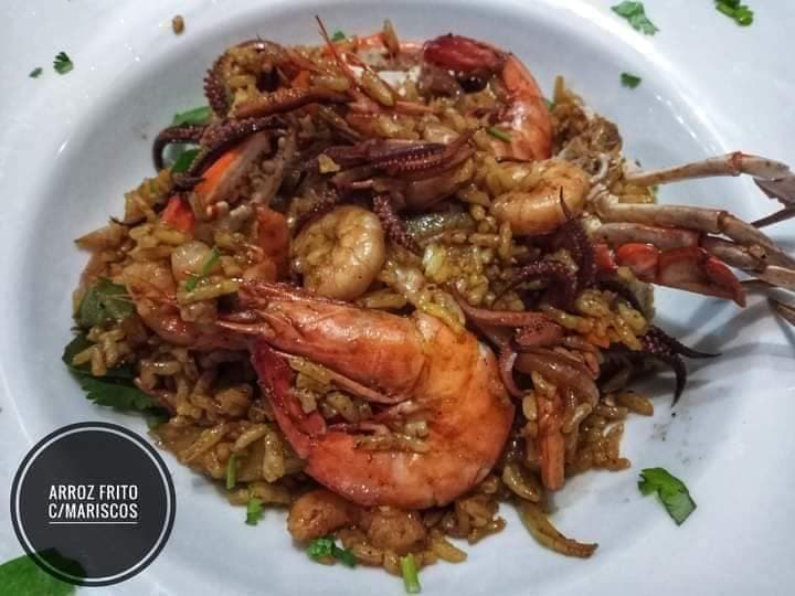 Arroz Frito con Mariscos