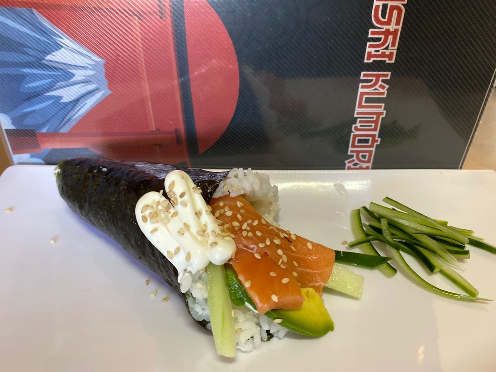 Temaki + Niguiri + Bebida