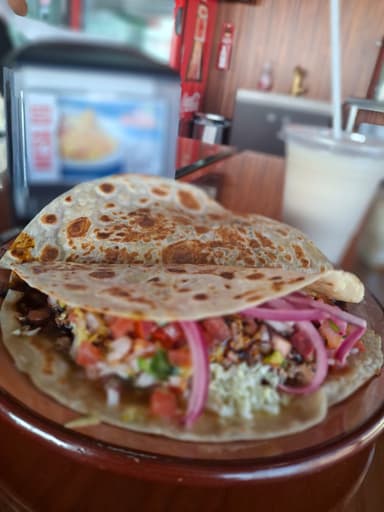 Quesadilla con Carne