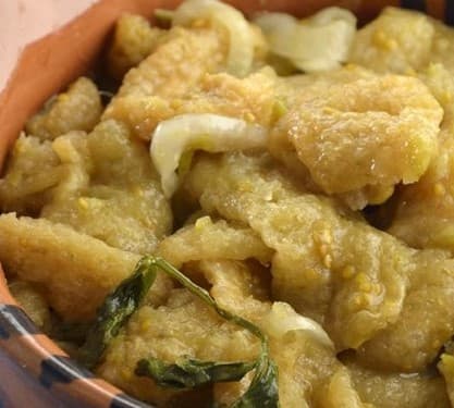 Chicharrón en Salsa.