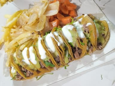 5 Tacos Cecina Maiz + Litro Agua