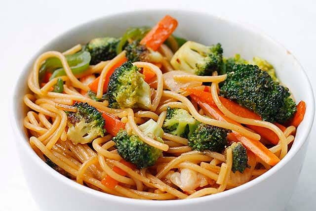 Chow Mein Mixto