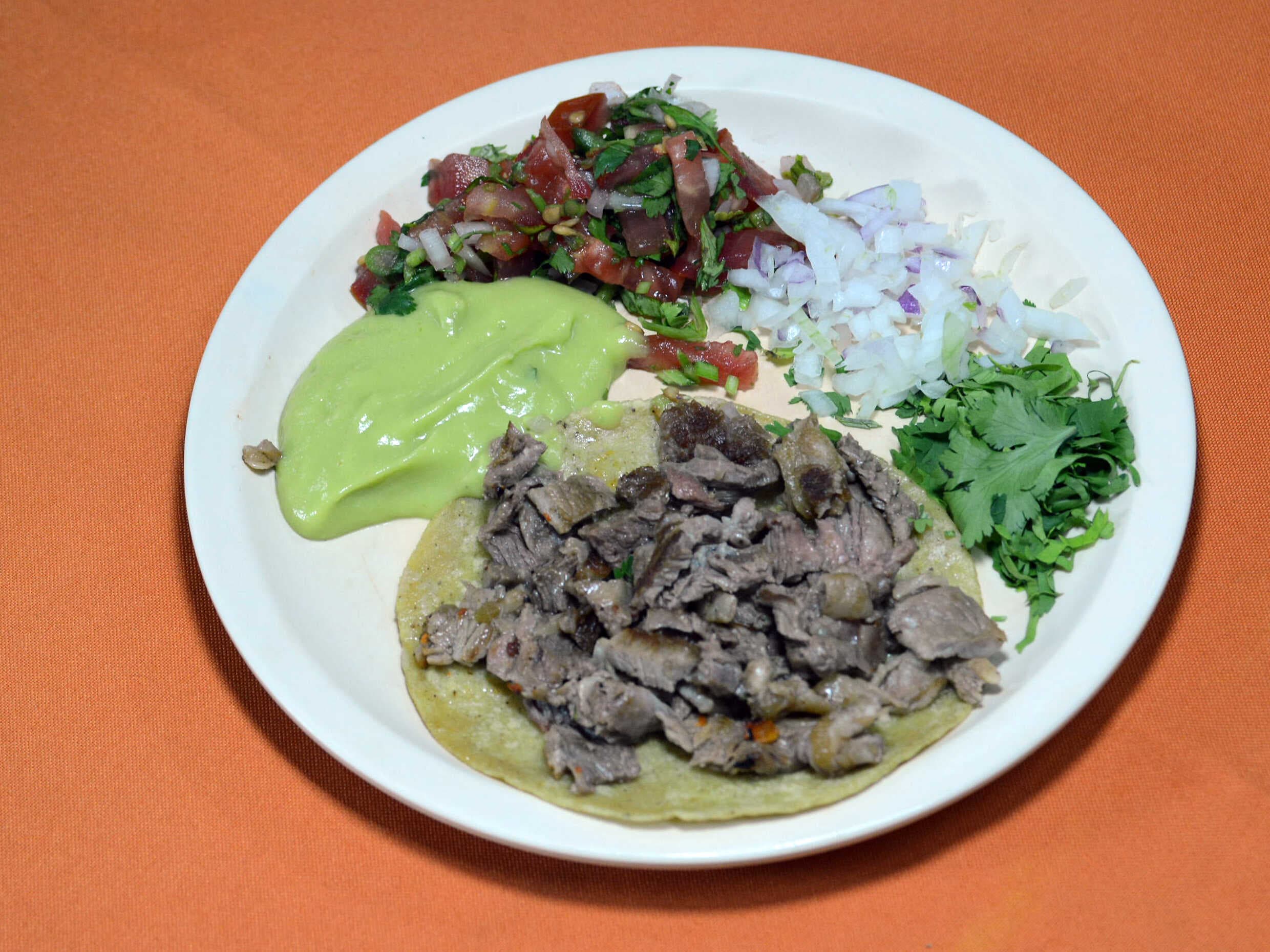 Orden 4 Tacos de Bistec