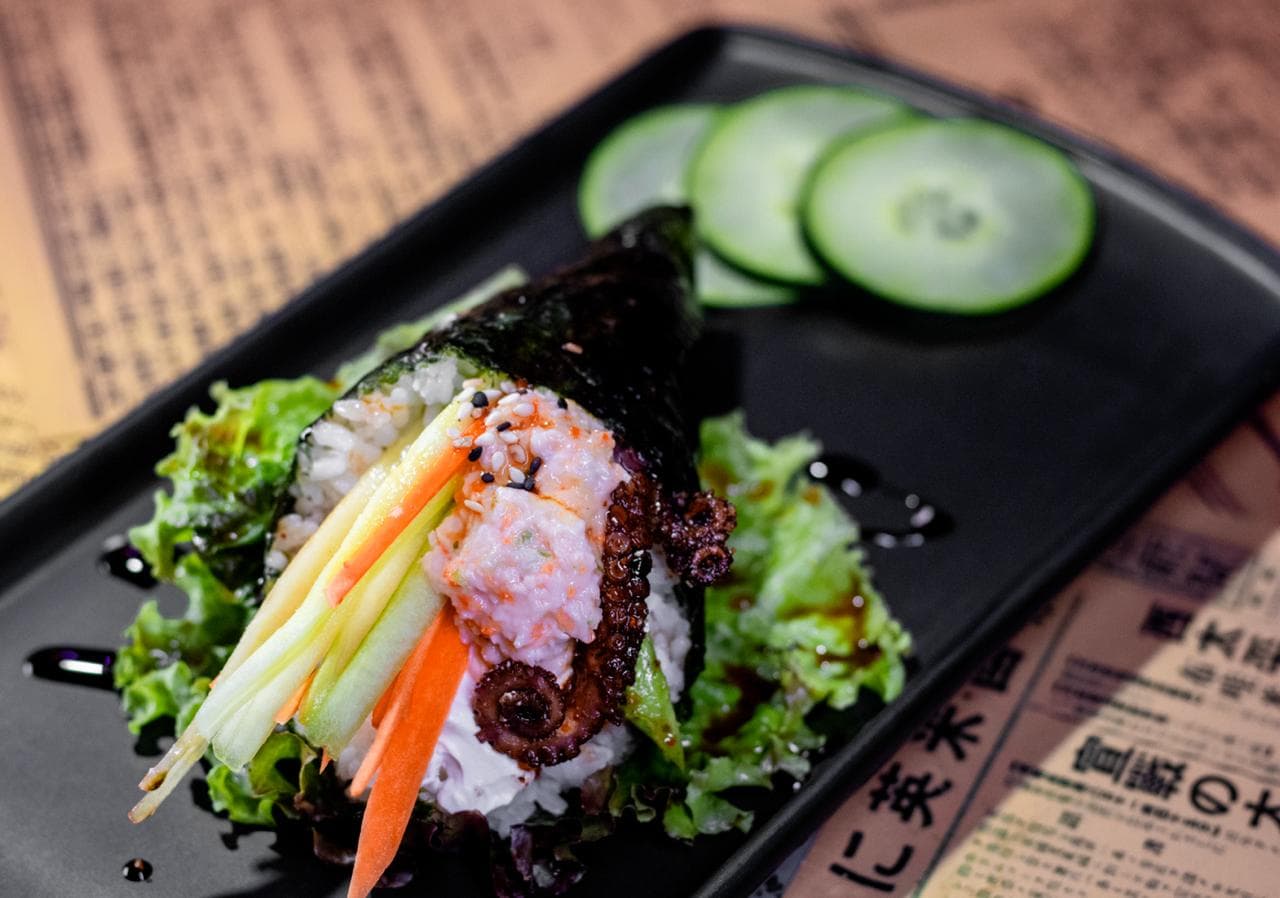 Temaki de Pulpo y Tampico