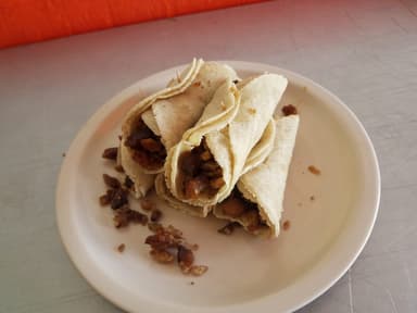 Combo 10 tacos + 2 aguas