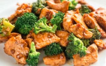 1L. Pollo con brócoli