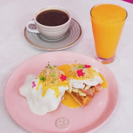 Waffles Benedictinos