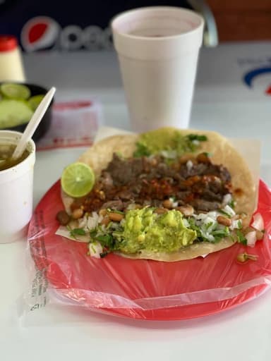 Combo 5 (2 Tco. Perrón harina,Consome chico, soda)