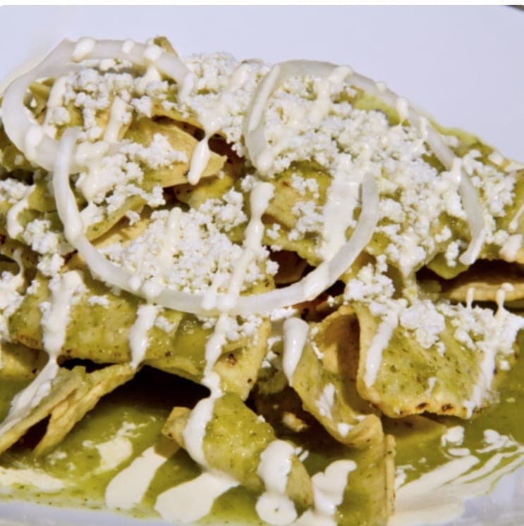 Chilaquiles Verdes con Pollo