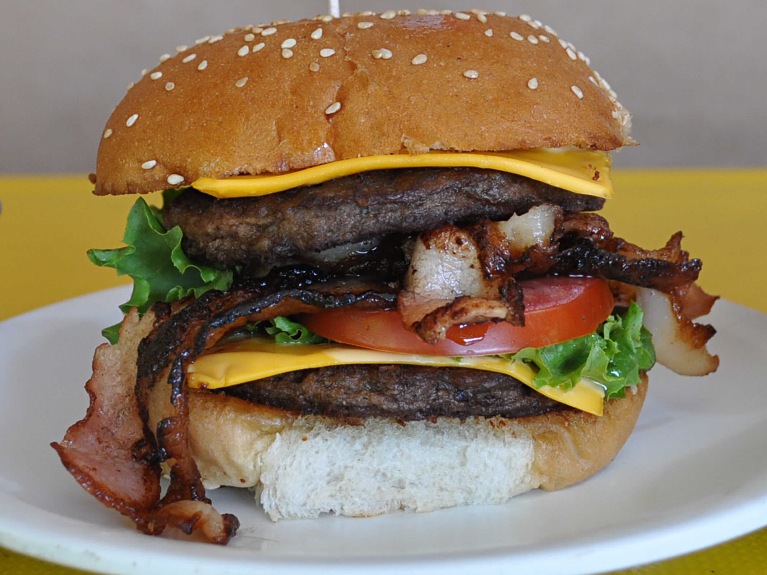Hamburguesa clásica (Sola)