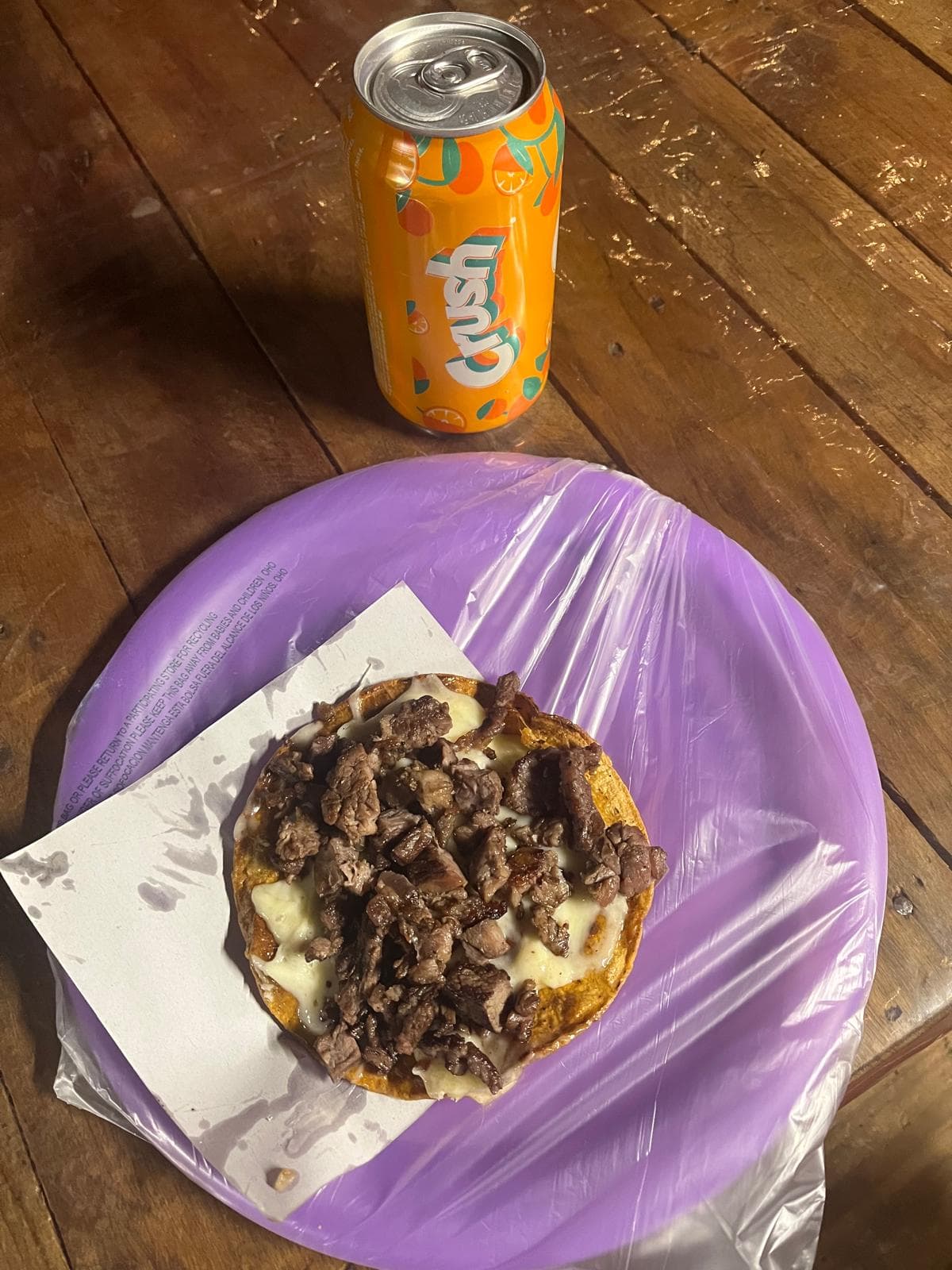 Tostada sencilla con carne asada