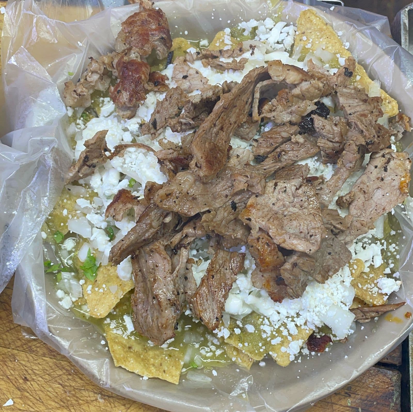 Chilaquiles con Arrachera