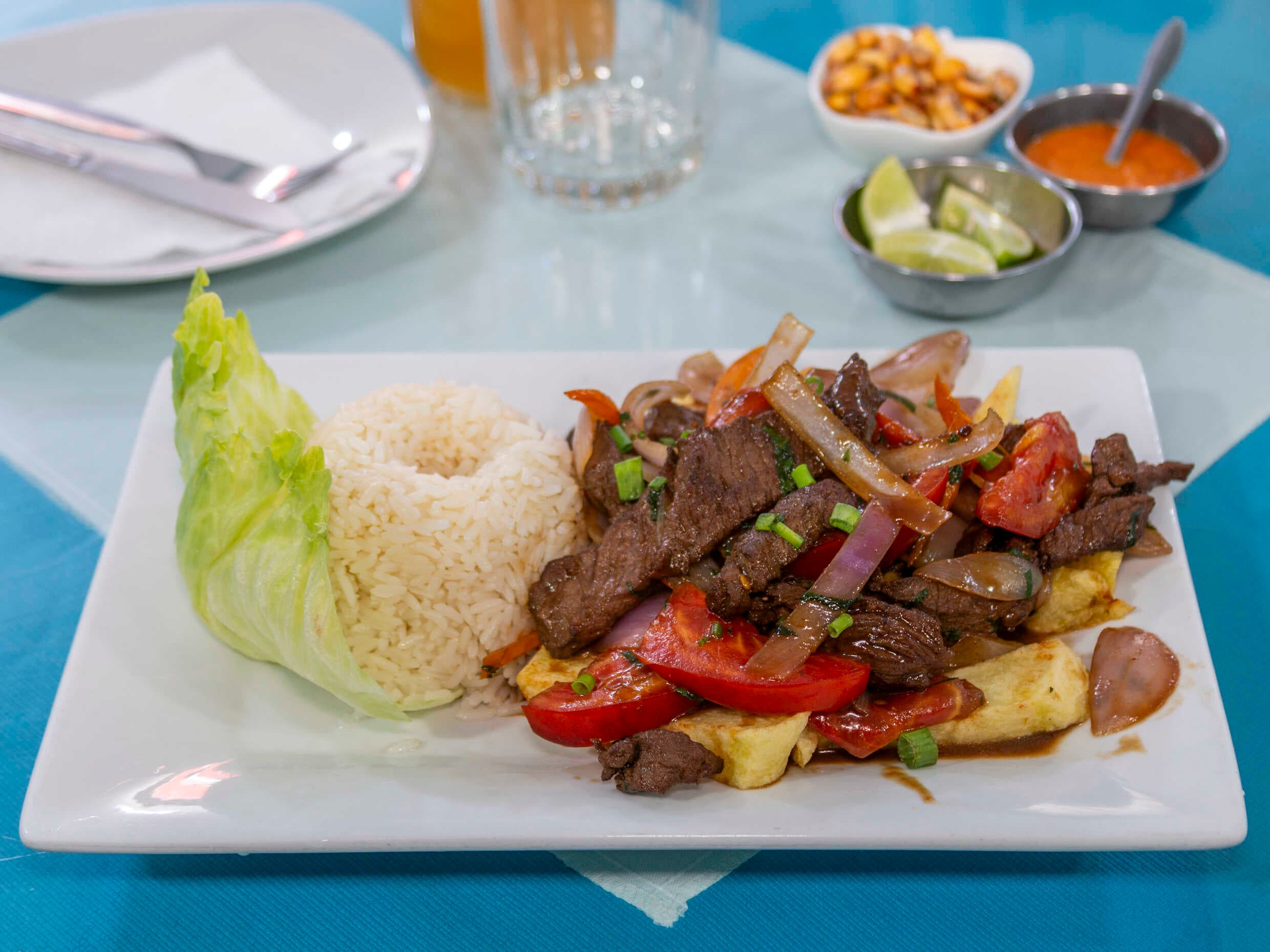 Lomo saltado +Pepsi