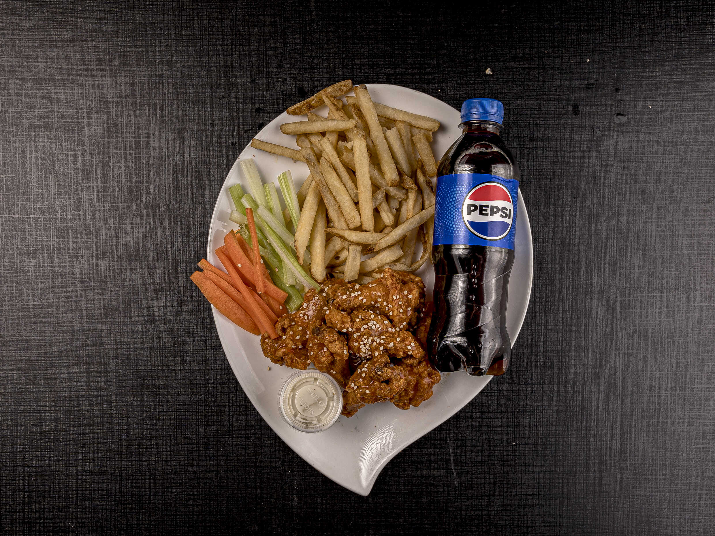 Wings + Fries + Refresco