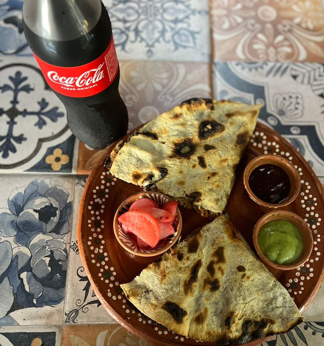 Tlayuda Macha + Coca Cola 600ml