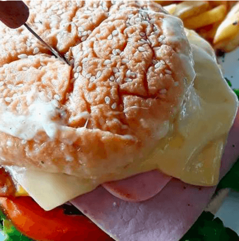 Quesoburguesa con Papas
