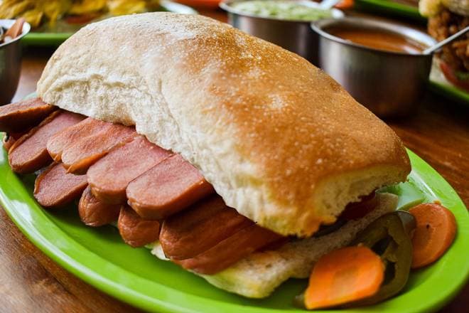 Torta con Salchicha