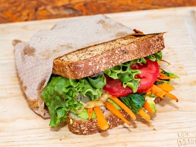 Sándwich Vegetariano *