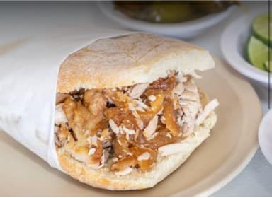Tortas de Carnitas