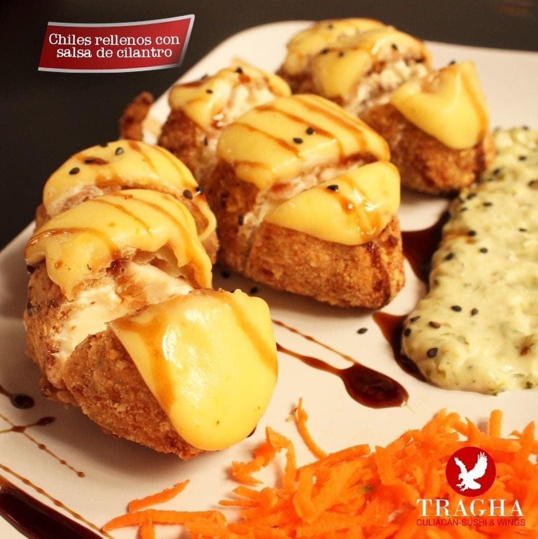 Chiles Rellenos de Tampico y Camarón