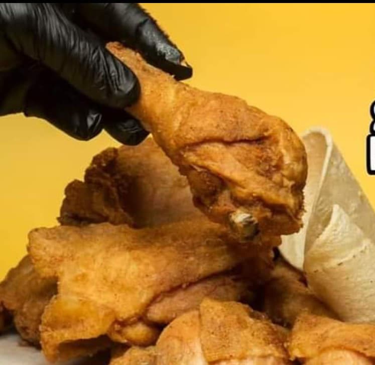 Combo 5 (6 Piezas de pollo + papas + refresco 1.5)