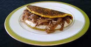 Cachapa de Pernil con Queso