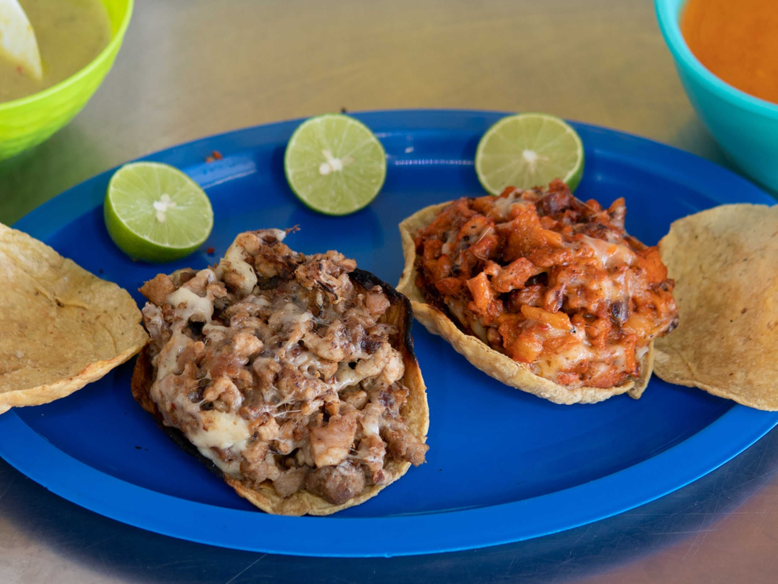 Promoción 2 Volcanes de Bistec $60