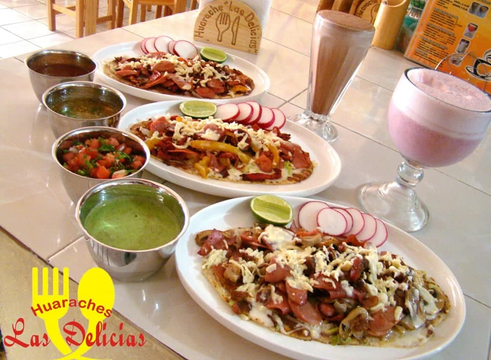Huarache de Chicharrón Prensado