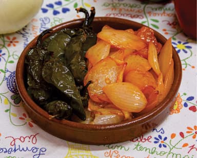 Chiles Toreados y Cebollita Rostizada (250 gr).