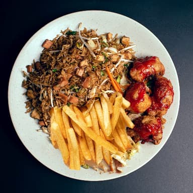 Arroz Chino + 3 Croquetas de Pollo + Papas