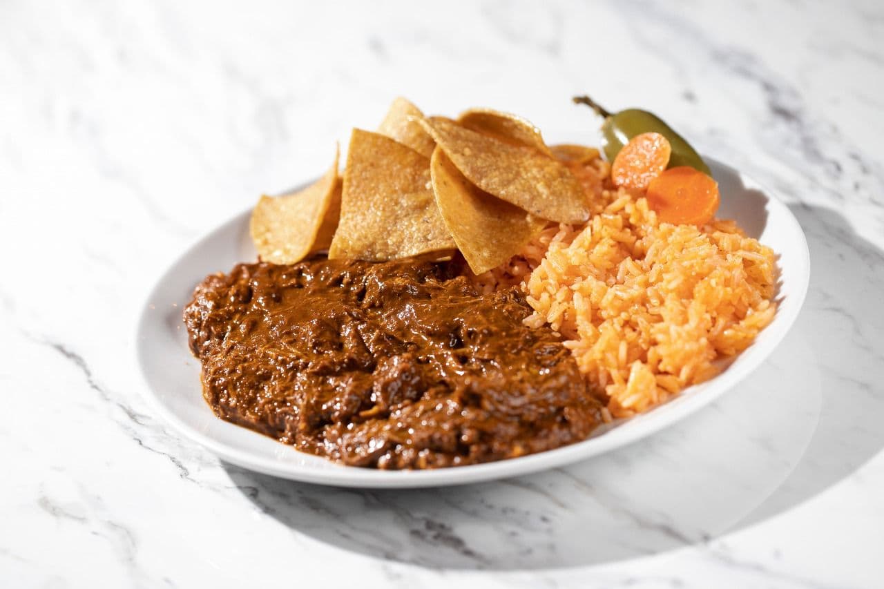 Combo Pollo en Mole