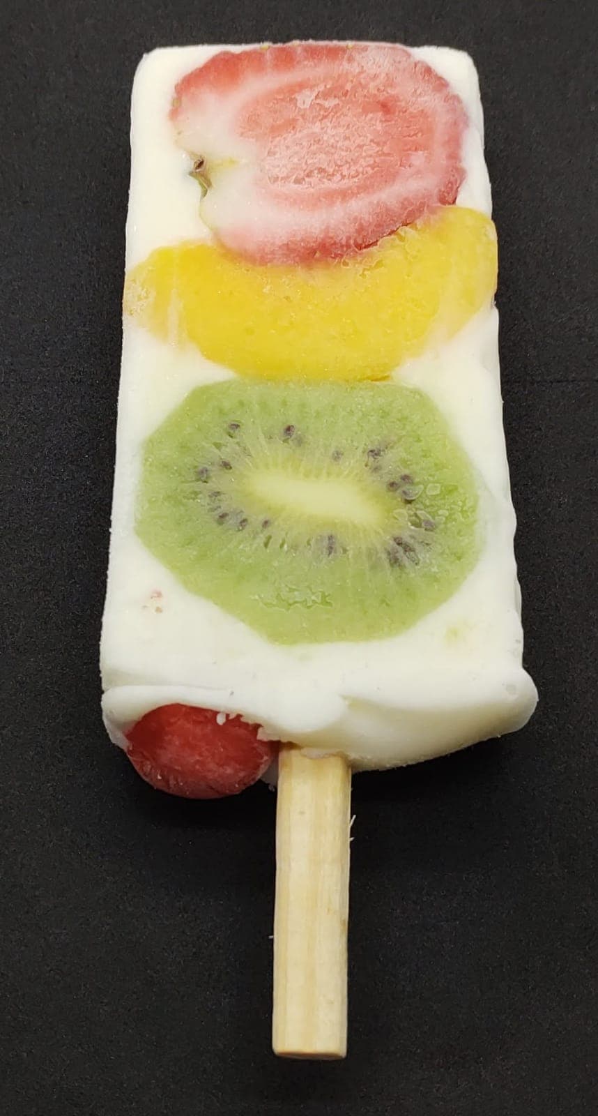 Paleta de Yogurt con Frutas