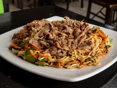 YAKISOBA CARNE