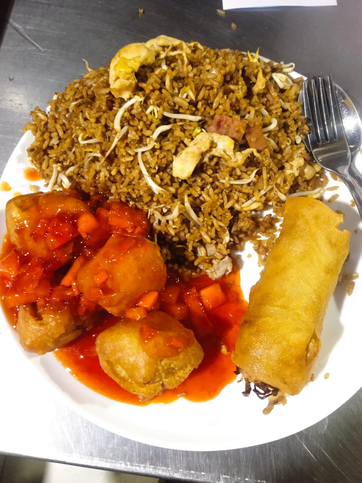 Arroz chino + croquetas de pollo
