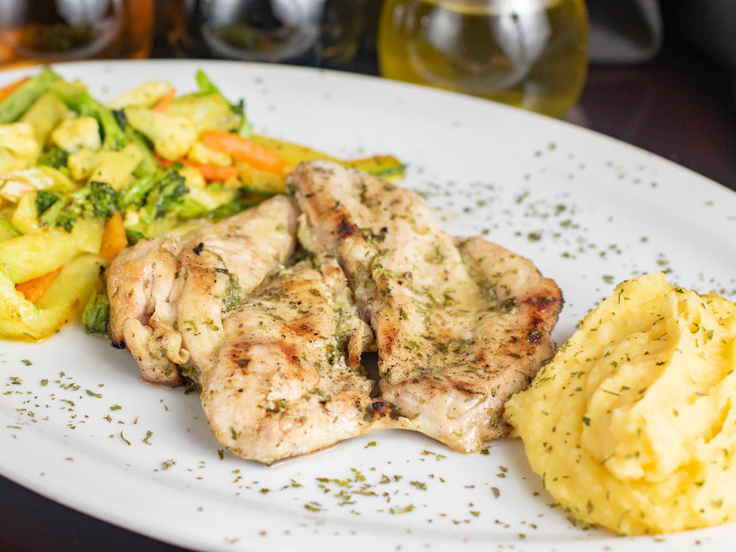 Pechuga de Pollo A la Parrilla