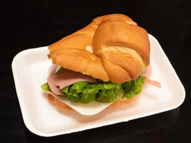 Croissant de Pavo
