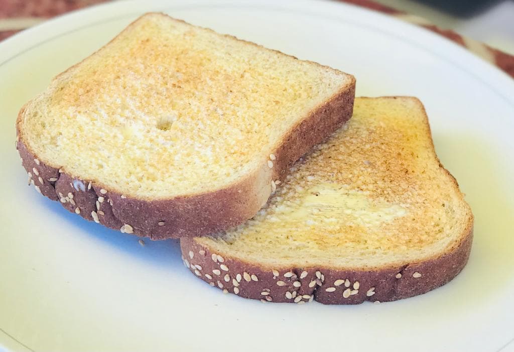 PAN CON MANTEQUILLA