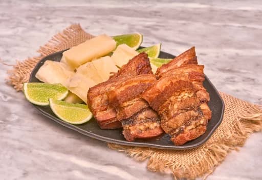 Combo Picada de Chicharrón + Acompañante