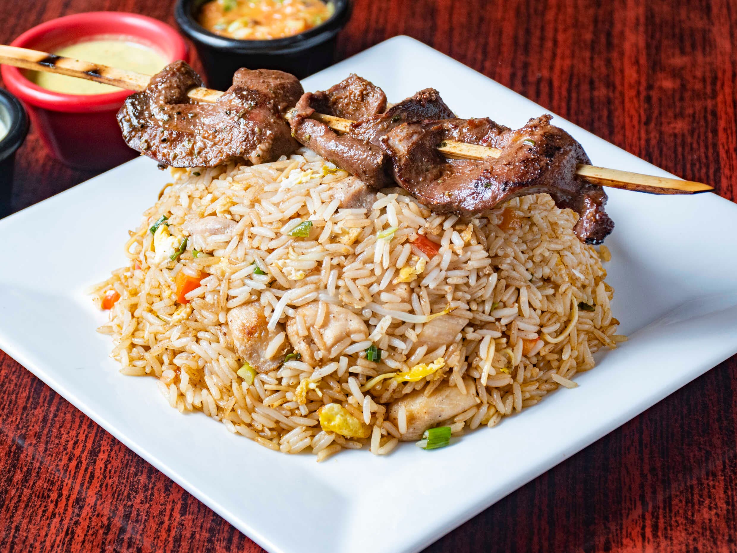 Arroz Chaufa con Anticucho