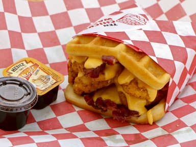 Chicken Waffle Doble