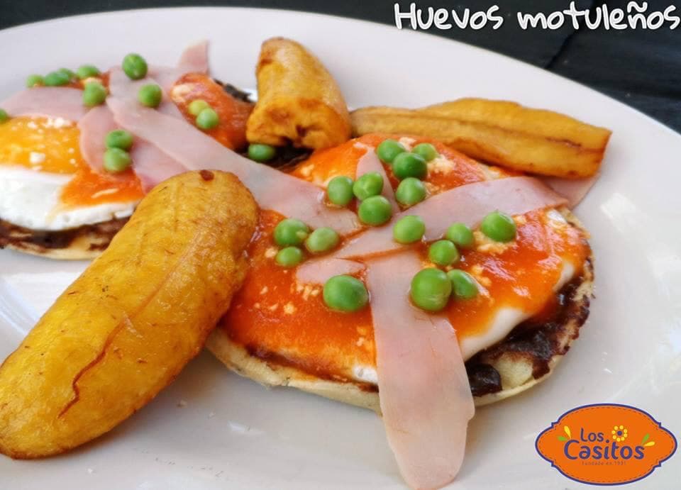 Huevos Motuleños